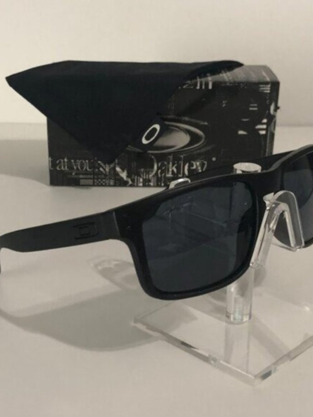 Oakley Holbrook Matte Black Frame 9102 - Picture 3 of 6